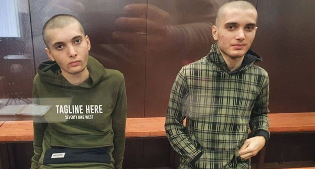 Салех Магамадов и Исмаил Исаев (слева). Фото https://sksos.org/ Салех Магамадов и Исмаил Исаев (слева). Фото https://sksos.org/