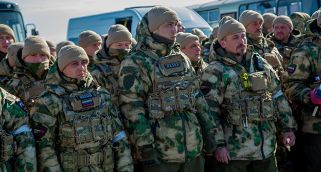 Добровольцы перед отправкой на Украину. Фото: "Грозный Информ" https://www.grozny-inform.ru/news/svo/148456/ Добровольцы перед отправкой на Украину. Фото: "Грозный Информ" https://www.grozny-inform.ru/news/svo/148456/