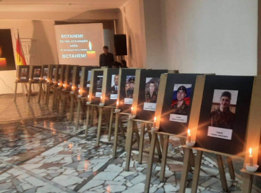 Портреты погибших военных из Пригородного района. Скриншот фото из Тelegram-канала администрации Пригородного района от 23.02.23, https://t.me/prigorodny_rayon/1584?single Портреты погибших военных из Пригородного района. Скриншот фото из Тelegram-канала администрации Пригородного района от 23.02.23, https://t.me/prigorodny_rayon/1584?single
