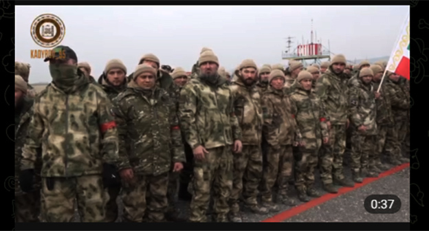 Из аэропорта Грозного в зону проведения спецоперации на Украине отправилась очередная группа бойцов. Cкриншот видео https://t.me/RKadyrov_95/3405 Из аэропорта Грозного в зону проведения спецоперации на Украине отправилась очередная группа бойцов. Cкриншот видео https://t.me/RKadyrov_95/3405