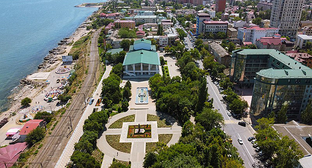 Сквер Сулеймана Стальского в Махачкале. Фото: Suleymannabiev https://ru.m.wikipedia.org Сквер Сулеймана Стальского в Махачкале. Фото: Suleymannabiev https://ru.m.wikipedia.org