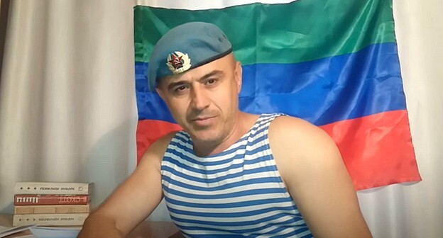 Асхабали Алибеков. Кадр видео канала "Дикий десантник" https://www.youtube.com/watch?v=pgXra9fVrsI Асхабали Алибеков. Кадр видео канала "Дикий десантник" https://www.youtube.com/watch?v=pgXra9fVrsI
