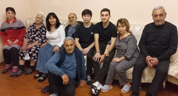 Семья Карапетян, фото: Кристина Романова для "Кавказского узла" Семья Карапетян, фото: Кристина Романова для "Кавказского узла"