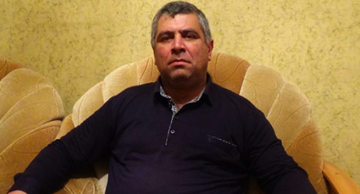 Ализамин Салаев. Фото https://www.amerikaninsesi.org/a/axcp-f%C9%99al%C4%B1-m%C9%99hk%C9%99m%C9%99d%C9%99-i%C5%9Fg%C9%99nc%C9%99d%C9%99n-dan%C4%B1%C5%9F%C4%B1b/6242594.html Ализамин Салаев. Фото https://www.amerikaninsesi.org/a/axcp-f%C9%99al%C4%B1-m%C9%99hk%C9%99m%C9%99d%C9%99-i%C5%9Fg%C9%99nc%C9%99d%C9%99n-dan%C4%B1%C5%9F%C4%B1b/6242594.html