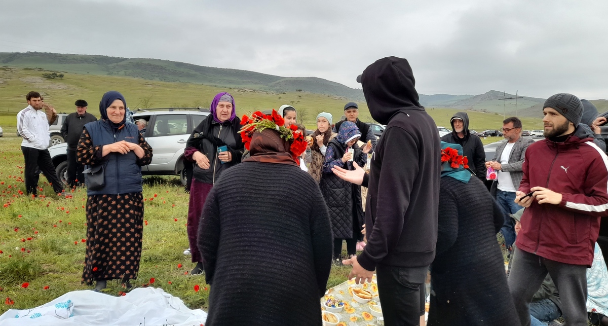 Акция жителей села Новая Урада. Фото Малика Бутаева Акция жителей села Новая Урада. Фото Малика Бутаева