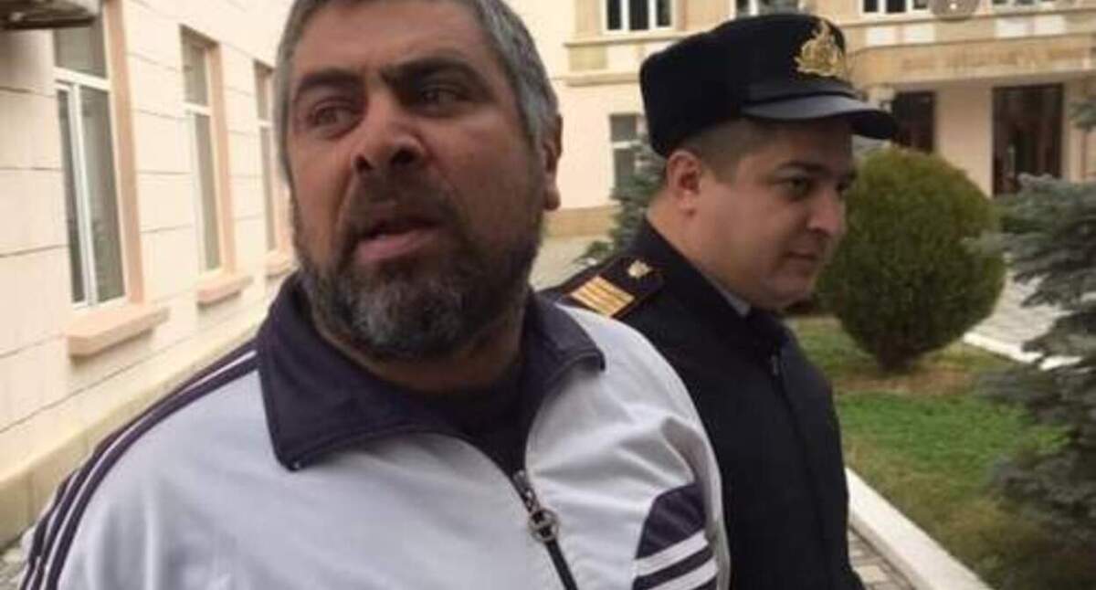 Ализамин Салаев. Скриншот со страницы в Facebook https://www.facebook.com/photo.php?fbid=557490281792370&set=a.108531503354919&type=1&theater * деятельность компании Meta (владеет Facebook, Instagram и WhatsApp) запрещена в России. Ализамин Салаев. Скриншот со страницы в Facebook https://www.facebook.com/photo.php?fbid=557490281792370&set=a.108531503354919&type=1&theater * деятельность компании Meta (владеет Facebook, Instagram и WhatsApp) запрещена в России.