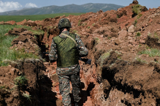 На линии соприкосновения в Нагорном Карабахе. Фото: https://www.aysor.am/ru/news/2023/04/11/обстрел-Варденис/2080146 На линии соприкосновения в Нагорном Карабахе. Фото: https://www.aysor.am/ru/news/2023/04/11/обстрел-Варденис/2080146