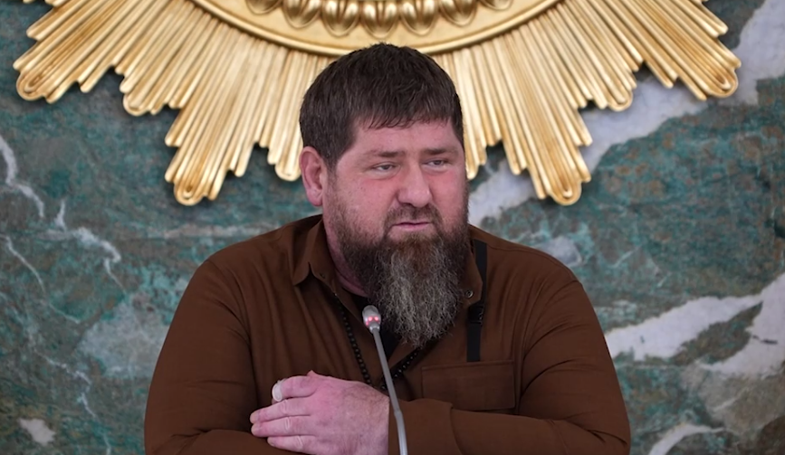 Рамзан Кадыров на совещании в Грозном. Стоп-кадр видео из Telegram-канала Кадырова от 07.08.23,https://t.me/RKadyrov_95/3805 Рамзан Кадыров на совещании в Грозном. Стоп-кадр видео из Telegram-канала Кадырова от 07.08.23,https://t.me/RKadyrov_95/3805