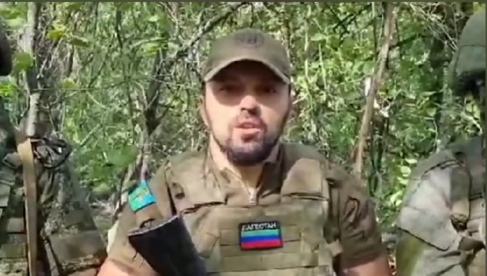 Участник обращения к Сергею Меликову. Стоп-кадр видео "Кавказского узла", https://youtu.be/1Gy7N8ZiMGM Участник обращения к Сергею Меликову. Стоп-кадр видео "Кавказского узла", https://youtu.be/1Gy7N8ZiMGM