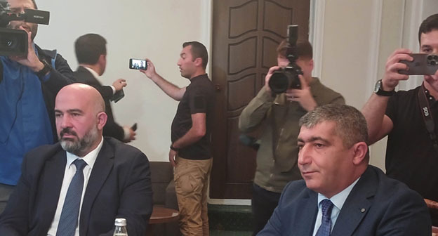 Переговоры представителей армянского населения Нагорного Карабаха с официальными лицами Азербайджана. 21 сентября 2023 г. Фото: https://apa.az Переговоры представителей армянского населения Нагорного Карабаха с официальными лицами Азербайджана. 21 сентября 2023 г. Фото: https://apa.az