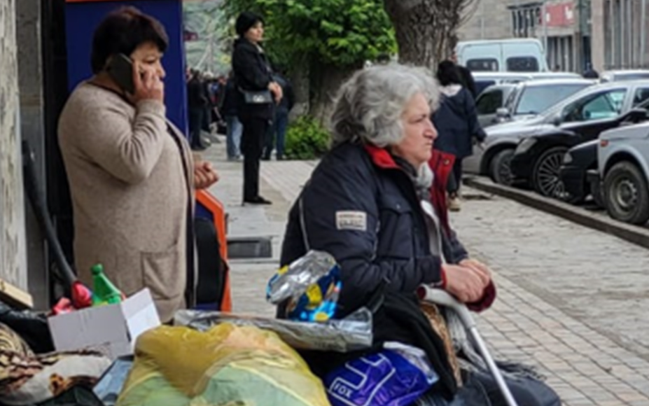 Беженцы из Нагорного Карабаха в Горисе. Фото Алвард Григорян для "Кавказского узла". Беженцы из Нагорного Карабаха в Горисе. Фото Алвард Григорян для "Кавказского узла".