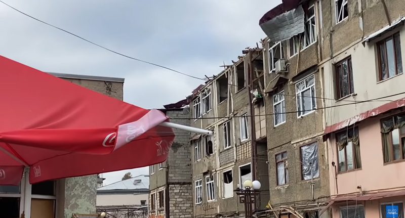 Степанакерт после обстрела. Стопкадр из видео https://www.youtube.com/watch?v=2bIRLnLX-z8 Степанакерт после обстрела. Стопкадр из видео https://www.youtube.com/watch?v=2bIRLnLX-z8
