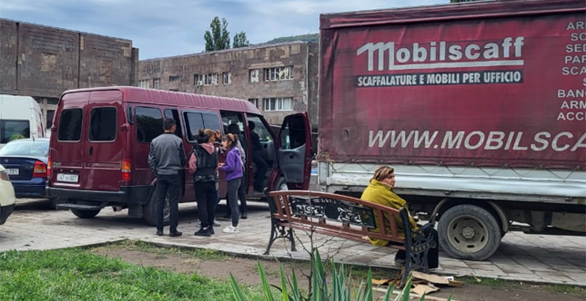 Беженцы из Нагорного Карабаха. Сентябрь 2023 г. Фото Алвард Григорян для "Кавказского узла" Беженцы из Нагорного Карабаха. Сентябрь 2023 г. Фото Алвард Григорян для "Кавказского узла"