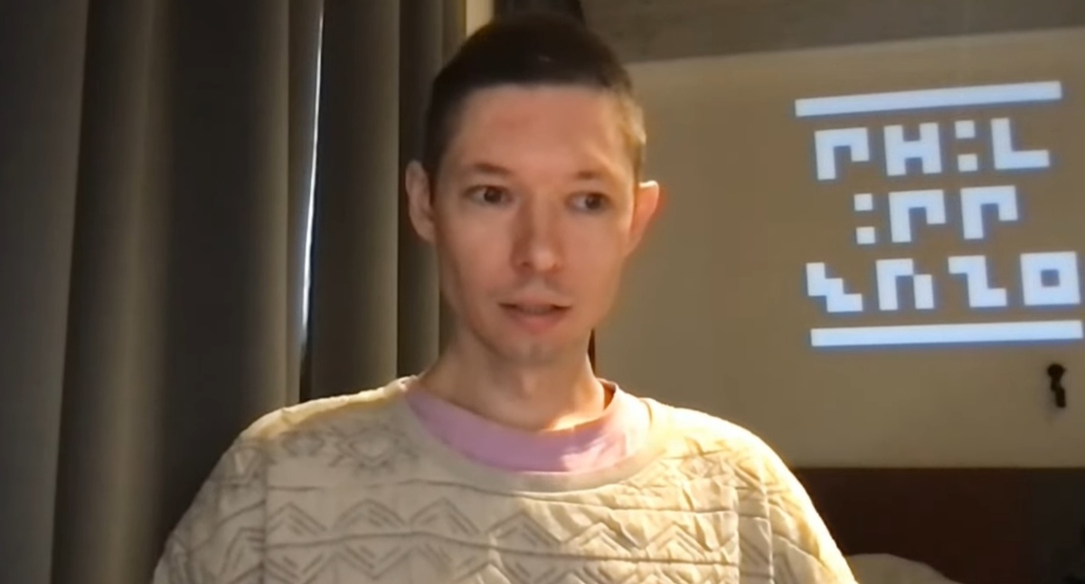 Филипп Козлов. Кадр видео https://www.youtube.com/watch?v=pnMNvL2IBY8 Филипп Козлов. Кадр видео https://www.youtube.com/watch?v=pnMNvL2IBY8