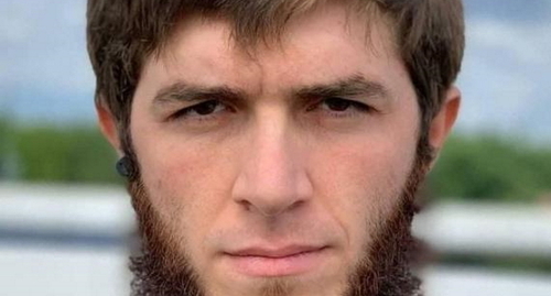 Адам Хамчиев, фото: https://memohrc.org/ru/news_old/v-ingushetii-ne-mogut-ustanovit-mestonahozhdenie-izvestnogo-blogera Адам Хамчиев, фото: https://memohrc.org/ru/news_old/v-ingushetii-ne-mogut-ustanovit-mestonahozhdenie-izvestnogo-blogera
