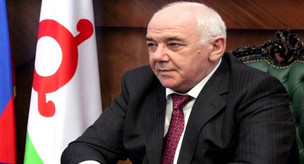 Ислам Сейнароев, стоп-кадр видео канала ПФР Ингушетии, https://www.youtube.com/watch?v=Pd2mcybGWQY Ислам Сейнароев, стоп-кадр видео канала ПФР Ингушетии, https://www.youtube.com/watch?v=Pd2mcybGWQY