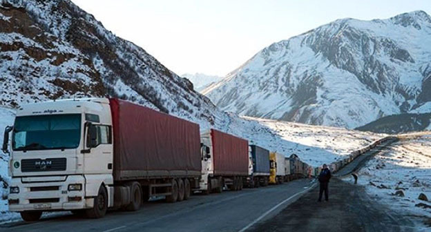 Большегрузы. Фото: https://a1plus.am/ru/article/428656 Большегрузы. Фото: https://a1plus.am/ru/article/428656