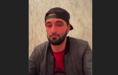 Молодой человек по имени Уллубий извинился за танец. Стоп-кадр видео из Telegram-канала Sota от 30.12.23, https://t.me/(