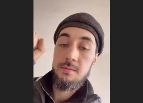 Второй участник танца, Абакар, также принес извинения. Стоп-кадр видео из Telegram-канала Sota от 30.12.23, https://t.me/(