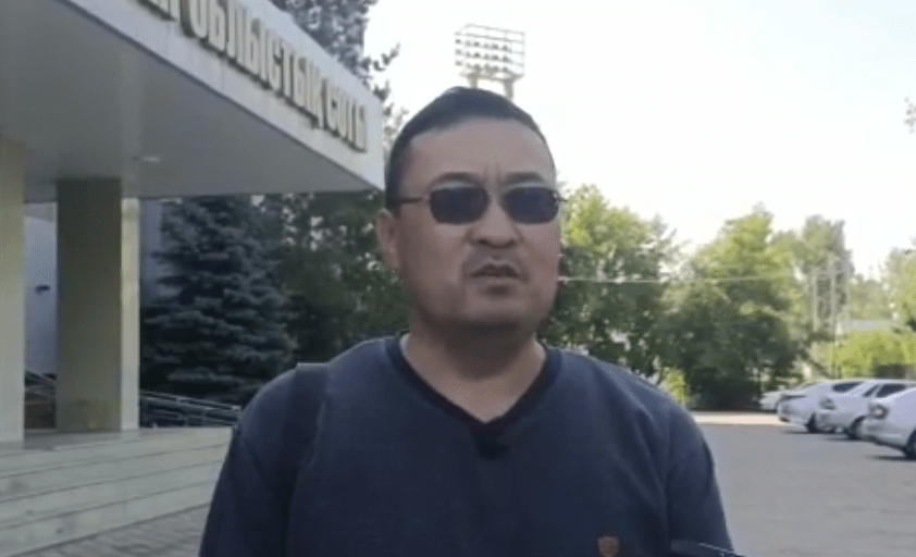 Игорь Санджиев. Стоп-кадр видео YouTube-канала RATEL KZ от 25.05.23, https://www.youtube.com/watch?v=Xv0Vz2uBYlM&t=119s
Игорь Санджиев. Стоп-кадр видео YouTube-канала RATEL KZ от 25.05.23, https://www.youtube.com/watch?v=Xv0Vz2uBYlM&t=119s