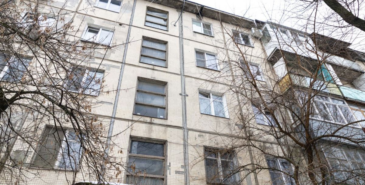 Аварийный дом в Ростове-на-Дону. Фото https://rostof.ru/articles/46-sobstvennikov-kvartir-avariynogo-doma-v-pereulke-krivoshlykovskom-4-peredali-svoi Аварийный дом в Ростове-на-Дону. Фото https://rostof.ru/articles/46-sobstvennikov-kvartir-avariynogo-doma-v-pereulke-krivoshlykovskom-4-peredali-svoi