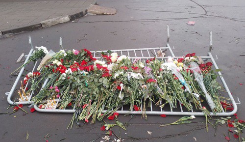 Импрвизированный мемориал Алексея Навального. Фото https://t.me/(