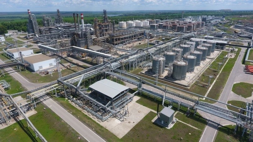 Новошахтинский нефтезавод. Фото: "ВКонтакте" https://vk.com/wall-70187376_6291564 Новошахтинский нефтезавод. Фото: "ВКонтакте" https://vk.com/wall-70187376_6291564