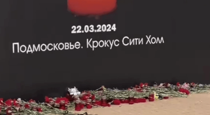 Мемориал в Черкесске. Стоп-кадр видео из Telegram-канала Рашида Темрезова от 23.03.24, https://t.me/rashid_temrezov/5026 Мемориал в Черкесске. Стоп-кадр видео из Telegram-канала Рашида Темрезова от 23.03.24, https://t.me/rashid_temrezov/5026