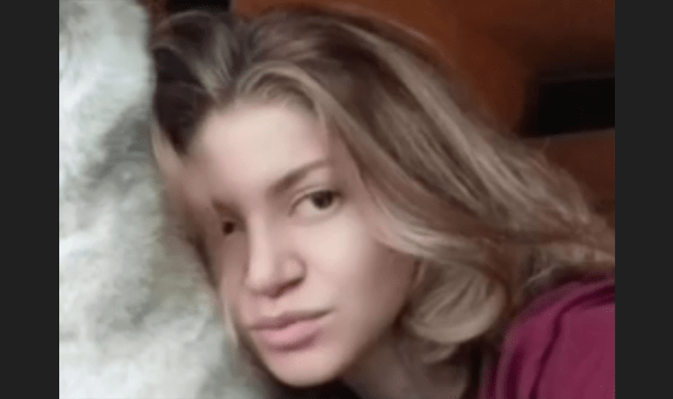 Седа Сулейманова. Стоп-кадр видео из Telegram-канала группы "Марем" от 16.03.24, https://t.me/marem_group/666 Седа Сулейманова. Стоп-кадр видео из Telegram-канала группы "Марем" от 16.03.24, https://t.me/marem_group/666