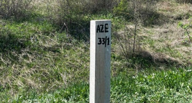 Пограничный столб. Фото: FINEKO ABC.AZ https://abc.az/ru/news/144748/na-granice-azerbaidzana-i-armenii-ustanovlen-pervyi-pogranicnyi-stolb Пограничный столб. Фото: FINEKO ABC.AZ https://abc.az/ru/news/144748/na-granice-azerbaidzana-i-armenii-ustanovlen-pervyi-pogranicnyi-stolb