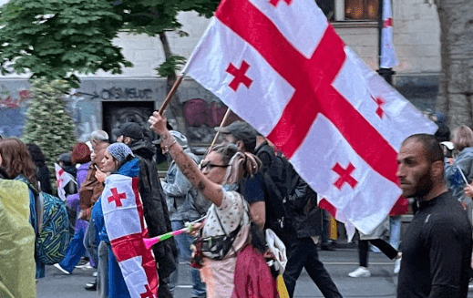 Участники протестов в Тбилиси. Фото корреспондента "Кавказского узла" от 11.05.24. Участники протестов в Тбилиси. Фото корреспондента "Кавказского узла" от 11.05.24.