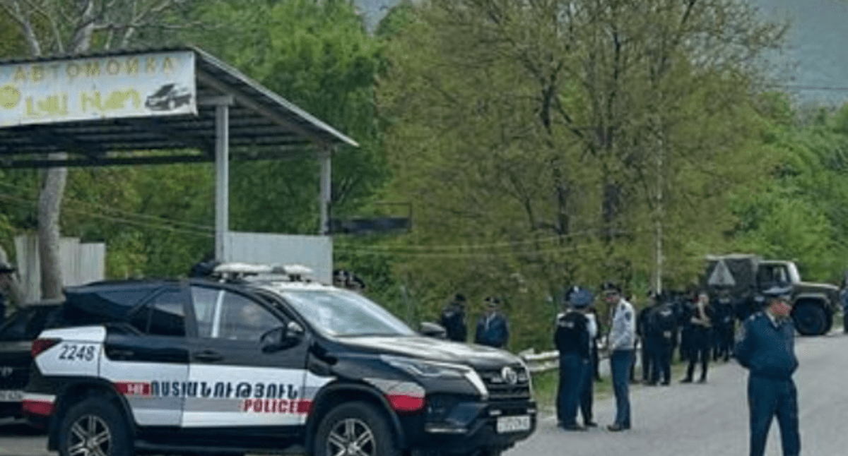 Полиция блокировала дороги в Киранц. фото News.Am, https://news.am/rus/news/821397.html Полиция блокировала дороги в Киранц. фото News.Am, https://news.am/rus/news/821397.html