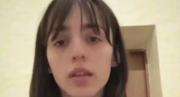 Лия Заурбекова, Стоп-кадр видео из Telegram-канала правозащитной группы "Марем" от 16.05.24, https://t.me/marem_group/703 Лия Заурбекова, Стоп-кадр видео из Telegram-канала правозащитной группы "Марем" от 16.05.24, https://t.me/marem_group/703