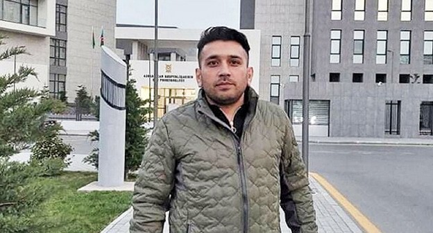Самир Ашуров. Фото: www.meydan.tv https://www.meydan.tv/ru/article/politicheskij-aktivist-samir-ashurov-prigovoren-k-65-godam-lisheniya-svobody/ Самир Ашуров. Фото: www.meydan.tv https://www.meydan.tv/ru/article/politicheskij-aktivist-samir-ashurov-prigovoren-k-65-godam-lisheniya-svobody/