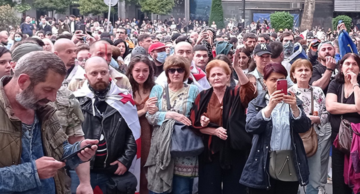 Участники митинга. Тбилиси, 28 мая 2024 г. Фото Инны Кукуджановой для "Кавказского узла" Участники митинга. Тбилиси, 28 мая 2024 г. Фото Инны Кукуджановой для "Кавказского узла"