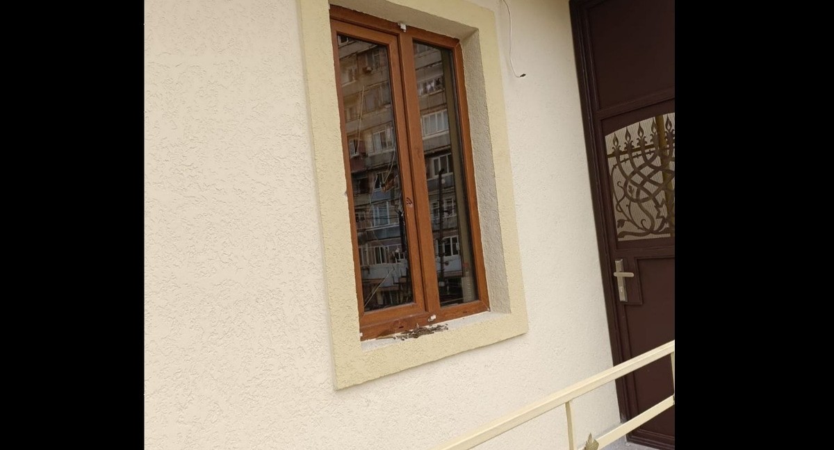 Последствия нападения на синагогу в Ереване. Фото из телеграм-канала Yerevan Jewish Home https://t.me/YerevanJewishHome/15605 Последствия нападения на синагогу в Ереване. Фото из телеграм-канала Yerevan Jewish Home https://t.me/YerevanJewishHome/15605