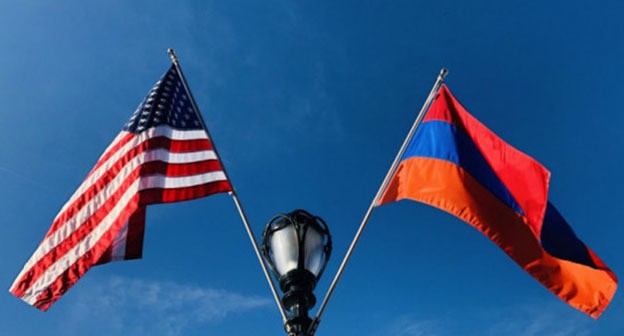 Флаги Армении и США. Фото: www.aysor.am https://www.aysor.am/ru/news/2023/09/06/военные-учения/2145639 Флаги Армении и США. Фото: www.aysor.am https://www.aysor.am/ru/news/2023/09/06/военные-учения/2145639