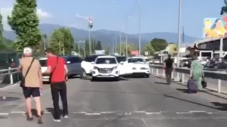 Перестрелка на границе России и Абхазии. 23 июня 2023 г. Фото: rtvi.com https://rtvi.com/news/na-granicze-rossii-i-abhazii-proizoshla-perestrelka-chto-izvestno/ Перестрелка на границе России и Абхазии. 23 июня 2023 г. Фото: rtvi.com https://rtvi.com/news/na-granicze-rossii-i-abhazii-proizoshla-perestrelka-chto-izvestno/