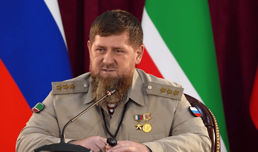 Кадыров на совещании с силовиками. Стоп-кадр видео из его Telegram-канала от 25.06.24, https://t.me/RKadyrov_95/4869 Кадыров на совещании с силовиками. Стоп-кадр видео из его Telegram-канала от 25.06.24, https://t.me/RKadyrov_95/4869