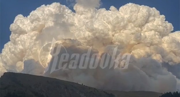 Лесной пожар в Гоначхирском ущелье. Скриншот видео от 22 августа 2024 г. https://m.vk.com/video-163061027_456319953?list=be6e74f8cbf8df3eda&from=post&post=-163061027_5987335 Лесной пожар в Гоначхирском ущелье. Скриншот видео от 22 августа 2024 г. https://m.vk.com/video-163061027_456319953?list=be6e74f8cbf8df3eda&from=post&post=-163061027_5987335