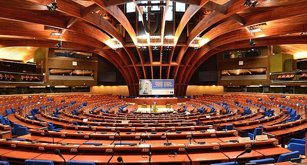 Парламентская ассамблея Совета Европы. Фото: Adrian Grycuk. https://ru.wikipedia.org Парламентская ассамблея Совета Европы. Фото: Adrian Grycuk. https://ru.wikipedia.org