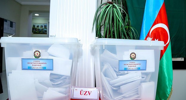 Избирательный участок в Азербайджане. Фото: report.az https://report.az/ru/vneshnyaya-politika/predstaviteli-cik-rf-budut-nablyudat-za-prezidentskimi-vyborami-v-azerbajdzhane/ Избирательный участок в Азербайджане. Фото: report.az https://report.az/ru/vneshnyaya-politika/predstaviteli-cik-rf-budut-nablyudat-za-prezidentskimi-vyborami-v-azerbajdzhane/