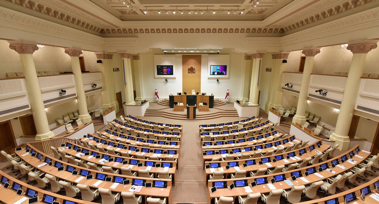 Парламент Грузии. Фото: https://www.interpressnews.ge https://ru.wikipedia.org/ Парламент Грузии. Фото: https://www.interpressnews.ge https://ru.wikipedia.org/