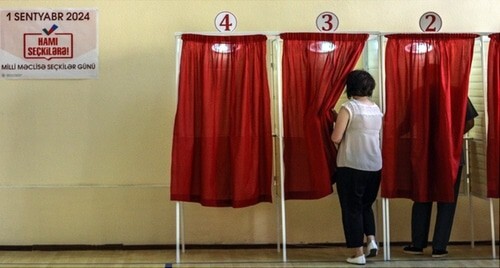 Голосование на избирательном участке в Азербайджане. 1 сентября 2024 года. Фото Азиза Каримова для "Кавказского узла". Голосование на избирательном участке в Азербайджане. 1 сентября 2024 года. Фото Азиза Каримова для "Кавказского узла".
