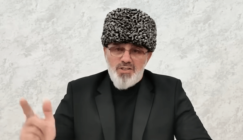 Муса Албогачиев. Стоп-кадр видео из Telegram-канала "Сердце ингуша" от 28.09.24, https://www.youtube.com/watch?v=XmPSY3bcEPs&t=5s Муса Албогачиев. Стоп-кадр видео из Telegram-канала "Сердце ингуша" от 28.09.24, https://www.youtube.com/watch?v=XmPSY3bcEPs&t=5s
