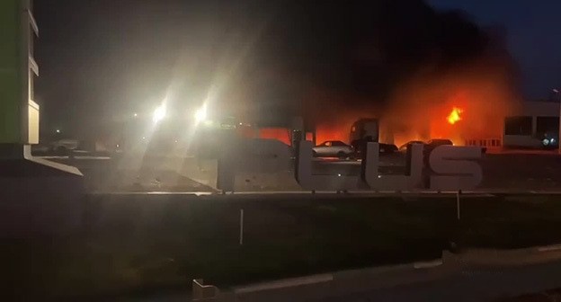 Взрыв на автозаправке в Новом Хушете. 27 сентября 2024 г. Фото: МЧС РФ Взрыв на автозаправке в Новом Хушете. 27 сентября 2024 г. Фото: МЧС РФ
