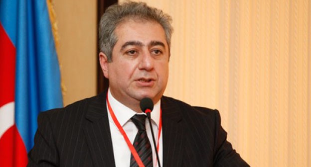 Губад Ибадоглу. Фото: https://www.occrp.org/ru/novosti/v-azerbaidzane-zaderzali-izvestnogo-oppozicionera-gubada-ibadoglu Губад Ибадоглу. Фото: https://www.occrp.org/ru/novosti/v-azerbaidzane-zaderzali-izvestnogo-oppozicionera-gubada-ibadoglu