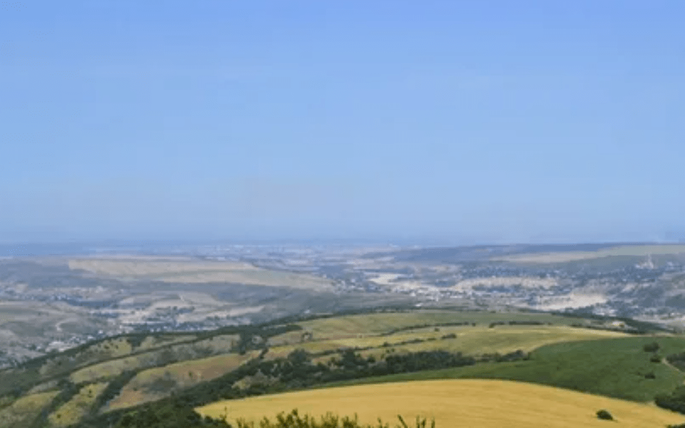 Новолакский район. Фото с сайта https://oc-media.org/app/uploads/2019/12/novolaksky-district.jpg Новолакский район. Фото с сайта https://oc-media.org/app/uploads/2019/12/novolaksky-district.jpg