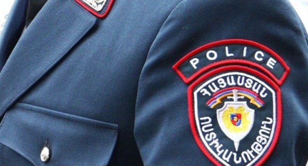 Полиция Армении. Фото: https://armedia.am/rus/news/59861/policiya-armenii-priziyvaet-zhurnalistov-nakhodyashchikhsya-na-meste-provedeniya-sobraniya-soblyudat-razumnuyu-distanciyu-novoe-zayavlenie.html
Полиция Армении. Фото: https://armedia.am/rus/news/59861/policiya-armenii-priziyvaet-zhurnalistov-nakhodyashchikhsya-na-meste-provedeniya-sobraniya-soblyudat-razumnuyu-distanciyu-novoe-zayavlenie.html
