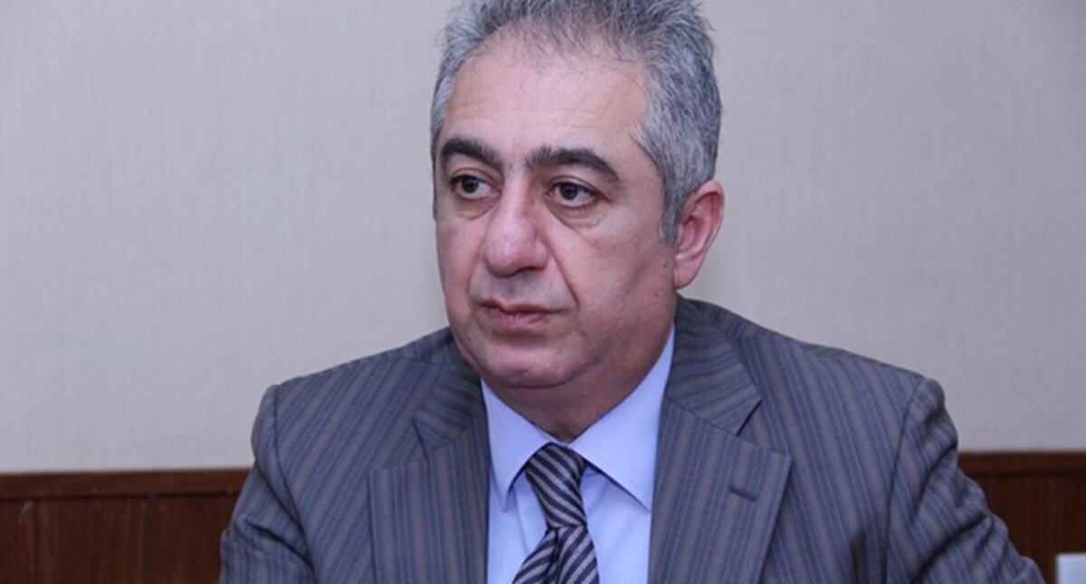 Губад Ибадоглу. Фото: https://report.az/ru/proisshestviya/gubad-ibadoglu-pereveden-v-bakinskij-sledstvennyj-izolyator Губад Ибадоглу. Фото: https://report.az/ru/proisshestviya/gubad-ibadoglu-pereveden-v-bakinskij-sledstvennyj-izolyator